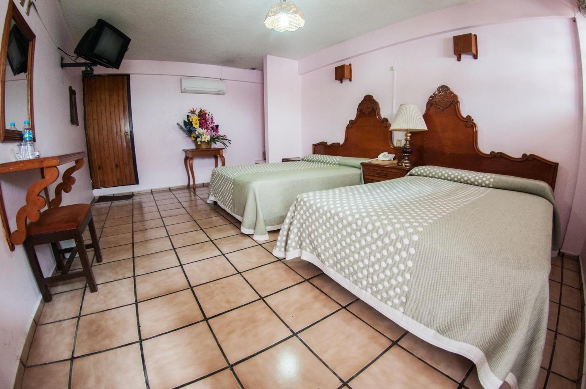 Hotel Michelle San Andrés Tuxtla Esterno foto