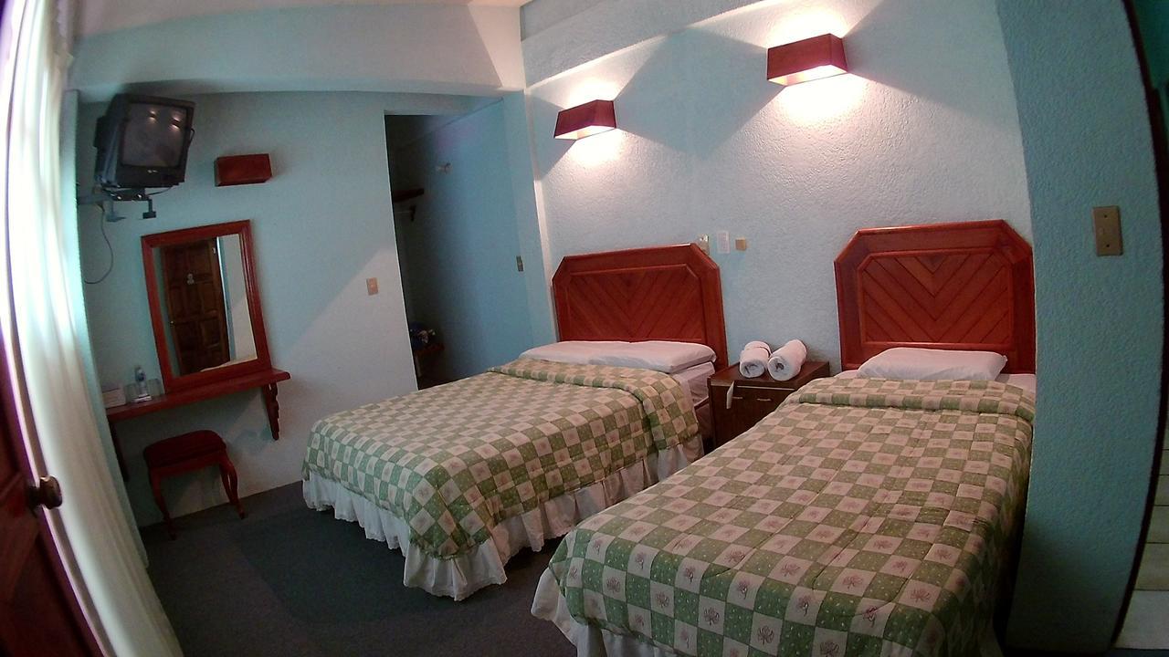 Hotel Michelle San Andrés Tuxtla Esterno foto